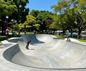Conheça a Pista de Skate do Parque do Rio Jaú: Um Espaço para a Prática de Esportes